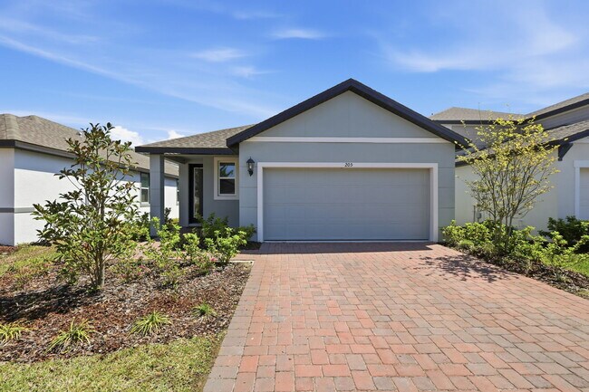 205 Links Ter Blvd in Daytona Beach, FL - Building Photo - Building Photo