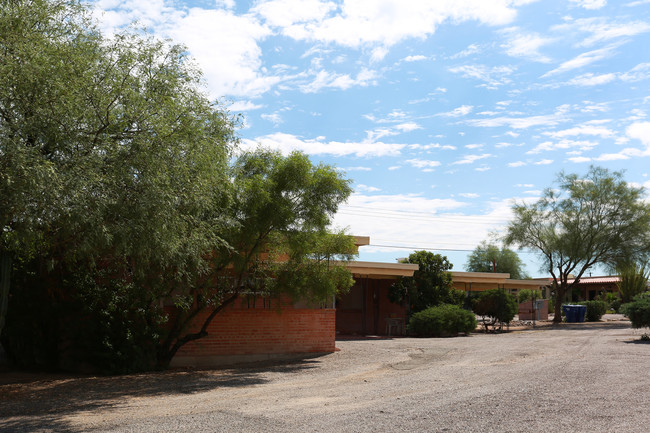 4128 E Fairmount St in Tucson, AZ - Foto de edificio - Building Photo