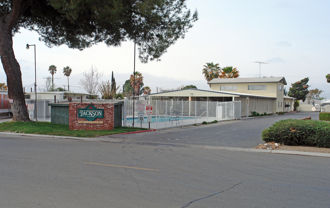 Jackson MHC in Hemet, CA - Building Photo