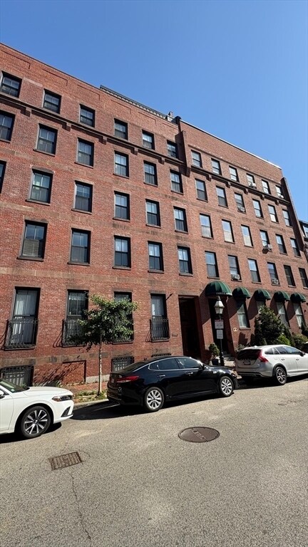property at 5 Appleton St