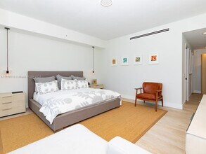 360 Ocean Dr, Unit 304S in Key Biscayne, FL - Building Photo - Building Photo