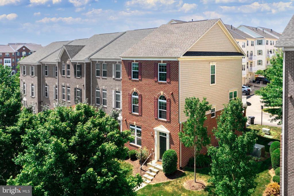 2279 Merseyside Dr in Woodbridge, VA - Building Photo