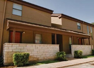 Settlers Landing Apartments in Round Rock, TX - Building Photo - Building Photo