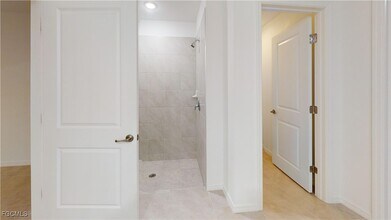 2846 Northwest 28th Ave in Cape Coral, FL - Building Photo - Building Photo