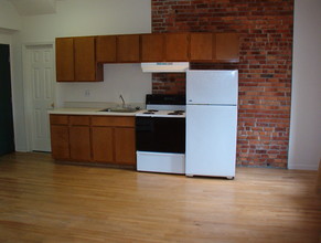 478-482 Main St in Beacon, NY - Building Photo - Interior Photo