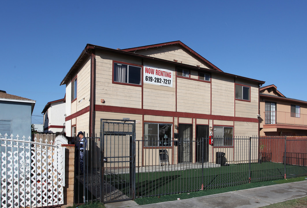 3714 Marlborough Ave in San Diego, CA - Building Photo