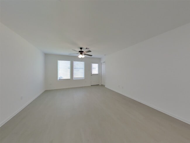 13023 Shells Ln in Crosby, TX - Building Photo - Building Photo