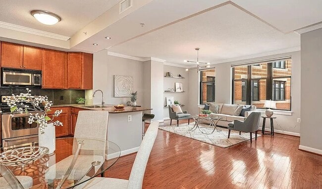 400 Massachusetts Ave NW, Unit 1109