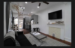 1128 S 47th St in Philadelphia, PA - Building Photo