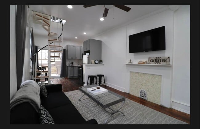 property at 1128 S 47th St