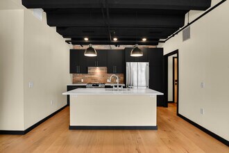 20 Boulder Cres St in Colorado Springs, CO - Building Photo - Building Photo