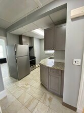 26 S Maple Ave, Unit 2 in Park Ridge, NJ - Foto de edificio - Building Photo