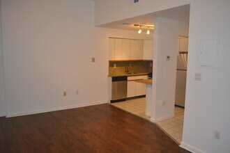 120 Sherman Ave in Jersey City, NJ - Foto de edificio - Building Photo