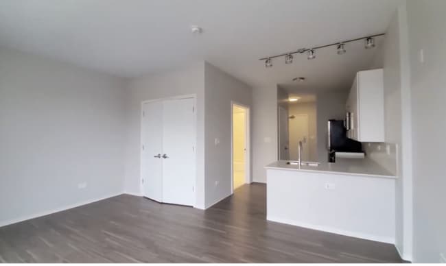 property at 209 S Halsted St