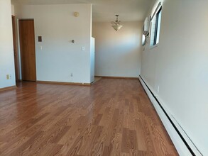 2210 Pillsbury Ave in Minneapolis, MN - Building Photo - Building Photo