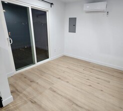 3449 Michigan Ave, Unit Apartment A in Los Angeles, CA - Building Photo - Building Photo