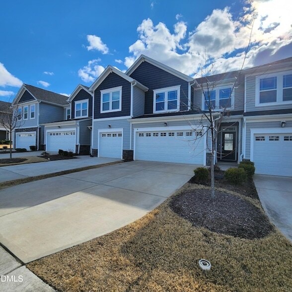 157 Roebuck Ln in Garner, NC - Foto de edificio - Building Photo