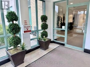 51 Baffin Ct in Richmond Hill, ON - Building Photo - Building Photo