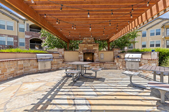 Portico at Friar's Creek in Temple, TX - Building Photo - Building Photo