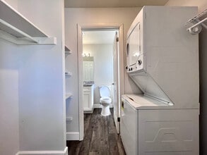 Inertia Apartments in Tampa, FL - Building Photo - Building Photo