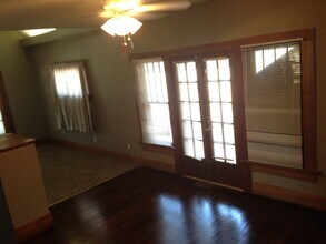 920 W Franklin Ave in Wichita, KS - Building Photo - Building Photo
