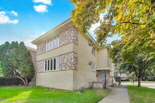 1086 N Northwest Hwy in Park Ridge, IL - Building Photo