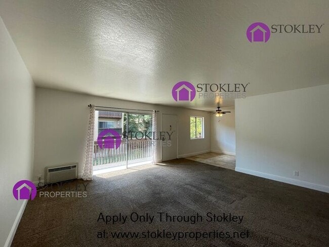 1060 Oak Grove Rd in Concord, CA - Building Photo - Building Photo