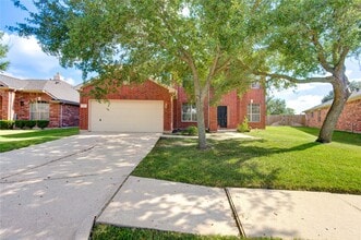 5527 Gatesprings Ln in Sugar Land, TX - Building Photo - Building Photo