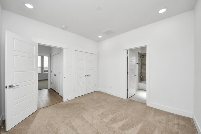 property at 4623 Cochran St