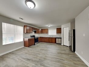 3547 Oakshire Way SE in Atlanta, GA - Building Photo - Building Photo