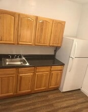 214 Glenwood Ave, Unit 408 in East Orange, NJ - Building Photo - Building Photo