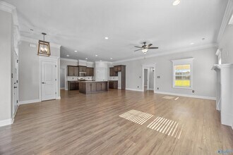 17050 Stonegate Dr in Athens, AL - Building Photo - Building Photo