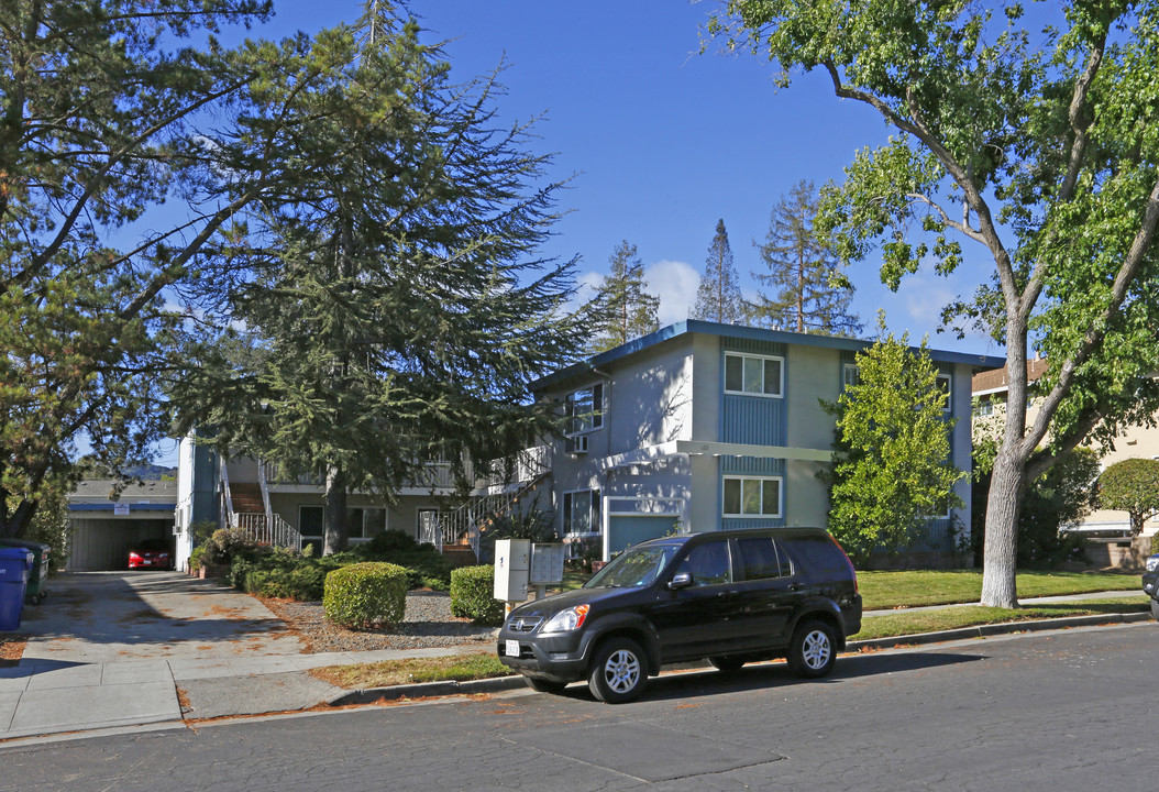 160 Towne Terrace in Los Gatos, CA - Foto de edificio