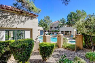 1908 High Valley Ct in Las Vegas, NV - Building Photo - Building Photo