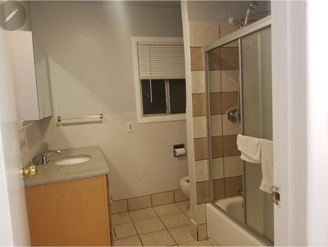 301 Louisiana St in Vallejo, CA - Foto de edificio - Building Photo