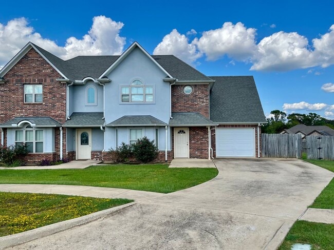 302 Princess Place in Tyler, TX - Building Photo - Building Photo