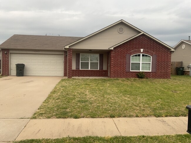 property at 10805 E 124th St N