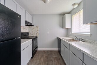 Grecian Gardens Apartments in Rochester, NY - Foto de edificio - Interior Photo