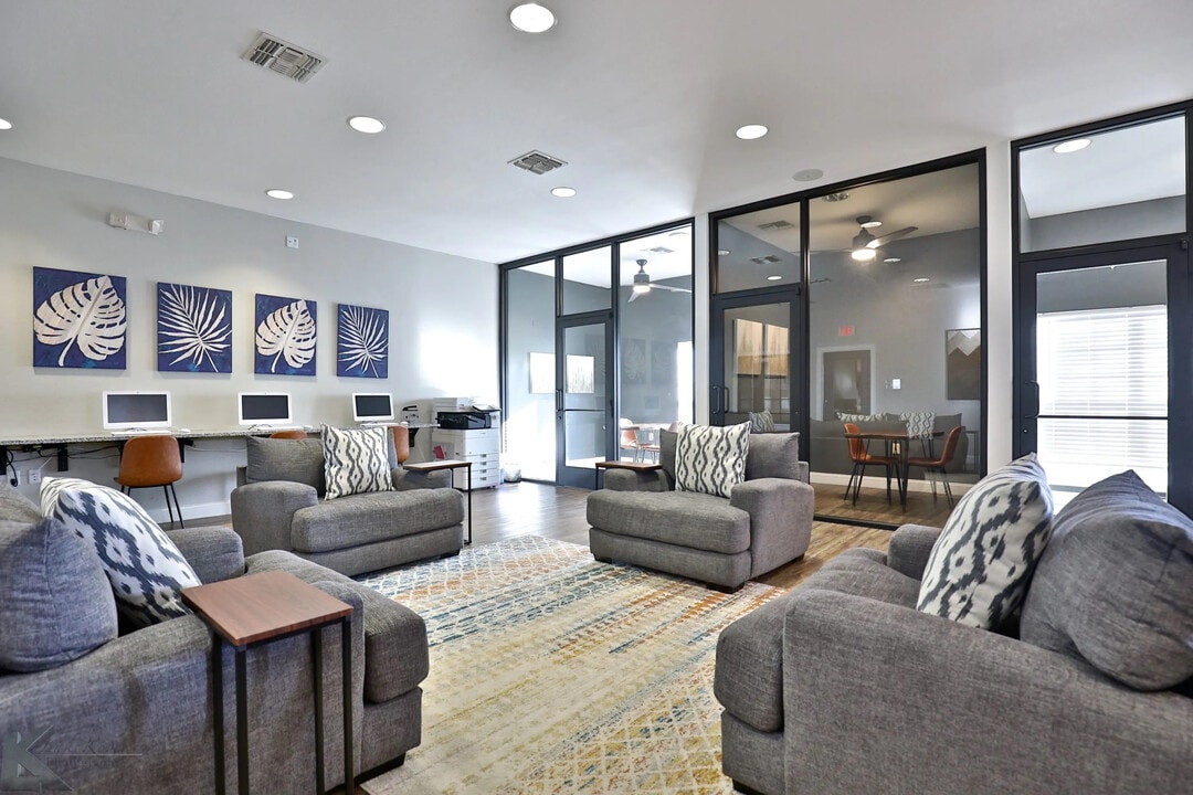 The Grand at Buffalo Run in Abilene, TX - Foto de edificio