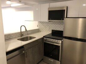 83 Phillips St, Unit #1 in Boston, MA - Building Photo