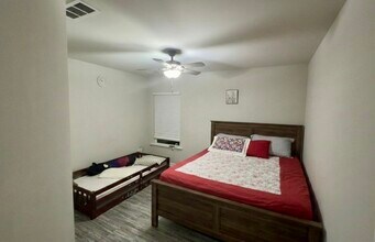 232 Aimes Dr in Dawsonville, GA - Foto de edificio - Building Photo