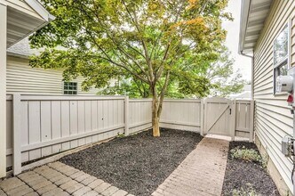 5 Spring Walk Ct in Lancaster, PA - Building Photo - Building Photo