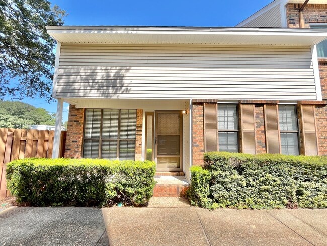 property at 112 5Th Ave
