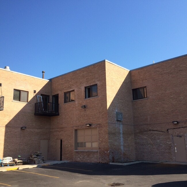 property at 5911 N Northwest Hwy
