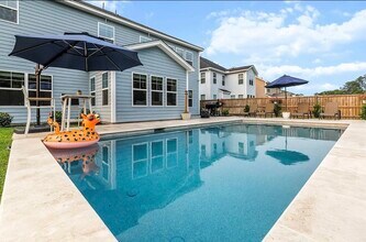 256 Fiddleback Dr in Summerville, SC - Foto de edificio - Building Photo