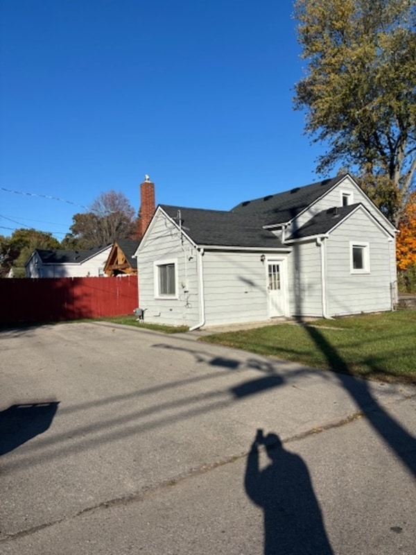 35807 Schley Ave in Westland, MI - Building Photo - Building Photo