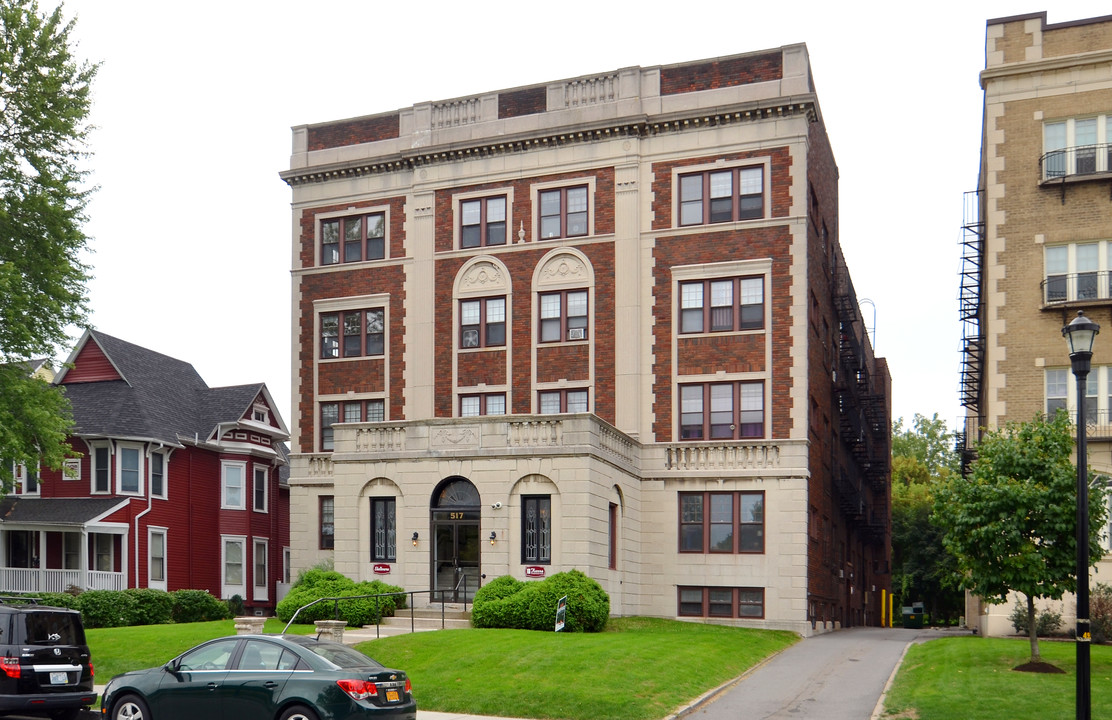 Shelbourne Apartments in Rochester, NY - Building Photo