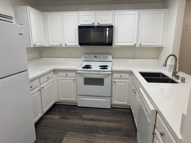 7505 Charmant Dr in Fullerton, CA - Building Photo