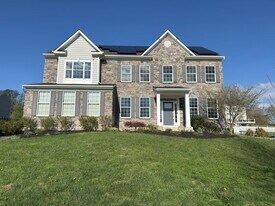 8 Ramsdell Ct in Round Hill, VA - Building Photo