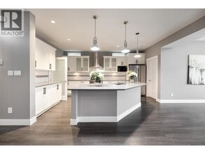 1432 Argyle St in Coquitlam, BC - Building Photo - Building Photo